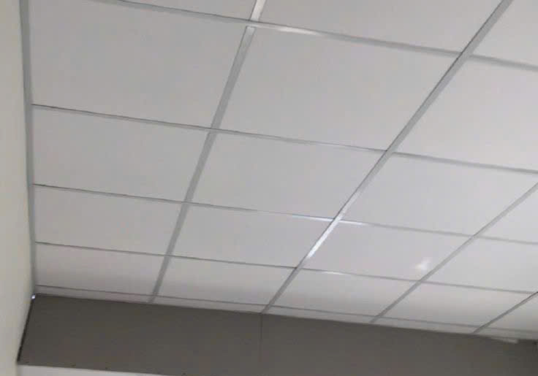 Trần thả khung nổi màu trắng 